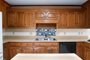 3 Cascade Ct, Greensboro, NC 27410 - Photo 18