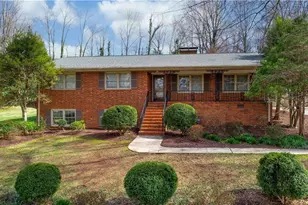 1804 Strathmore Dr, Greensboro, NC 27410 - Photo 2