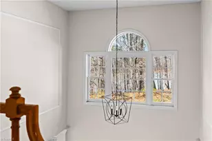 3204 Peninsula Dr, Jamestown, NC 27282 - Photo 6