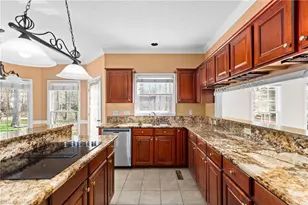 3204 Peninsula Dr, Jamestown, NC 27282 - Photo 16