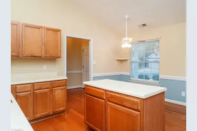 2221 Sweetbay Circle, Burlington, NC 27215 - Photo 8