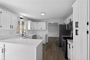 3012 Twin Knolls Dr, Winston-Salem, NC 27127 - Photo 6