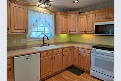 4417 Springbrook Drive, Burlington, NC 27215 - Photo 6