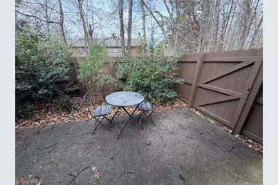 2543 Cottage Place, Greensboro, NC 27455 - Photo 18