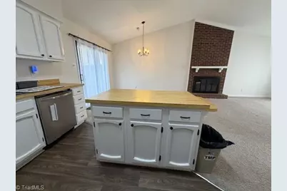 2543 Cottage Place, Greensboro, NC 27455 - Photo 6