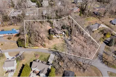 129 Oaklawn Road, Mount Airy, NC 27030 - Photo 8