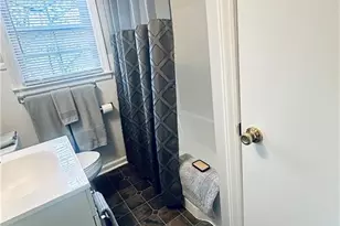 918 Harris St, Burlington, NC 27217 - Photo 14