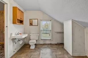 1060 N Scales St, Reidsville, NC 27320 - Photo 32