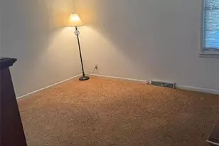 3104 Woodview Dr, High Point, NC 27265 - Photo 14