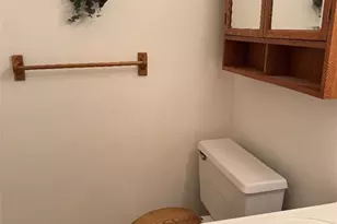 3104 Woodview Dr, High Point, NC 27265 - Photo 16