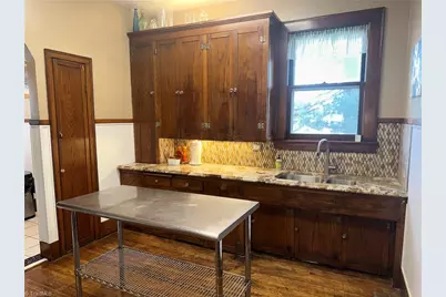 549 E Pine Street, Mount Airy, NC 27030 - Photo 20