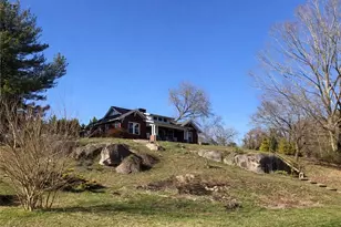 549 E Pine St, Mount Airy, NC 27030 - Photo 1