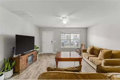 4381 Oak Pointe Drive, Winston-Salem, NC 27105 - Photo 8