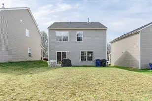 4381 Oak Pointe Dr, Winston-Salem, NC 27105 - Photo 26