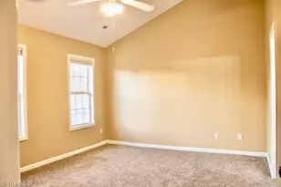 3102 Bannock Ln, Greensboro, NC 27410 - Photo 14