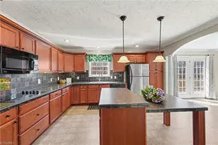 190 Pondview Dr, Reidsville, NC 27320 - Photo 12