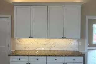 621 W Atkins St, Dobson, NC 27017 - Photo 12