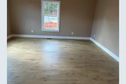 621 W Atkins Street, Dobson, NC 27017 - Photo 16