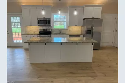 621 W Atkins Street, Dobson, NC 27017 - Photo 12