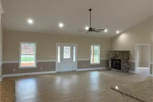 621 W Atkins St, Dobson, NC 27017 - Photo 2