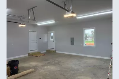 621 W Atkins Street, Dobson, NC 27017 - Photo 30