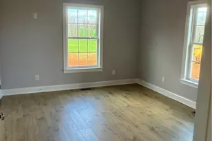 621 W Atkins St, Dobson, NC 27017 - Photo 24