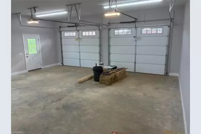 621 W Atkins Street, Dobson, NC 27017 - Photo 28