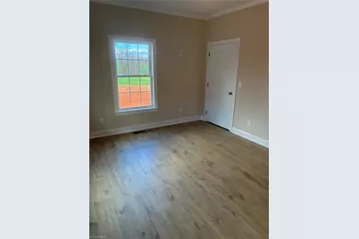 621 W Atkins Street, Dobson, NC 27017 - Photo 24