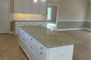 621 W Atkins St, Dobson, NC 27017 - Photo 10