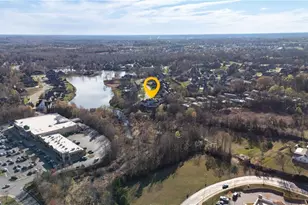 1326 Lochshire Dr, Burlington, NC 27215 - Photo 28