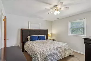 660 S Peace Haven Rd, Winston-Salem, NC 27103 - Photo 24