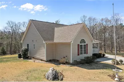 2559 Butterfly Trail, Randleman, NC 27317 - Photo 4