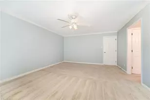 16 Fountain Manor Dr, Greensboro, NC 27405 - Photo 18