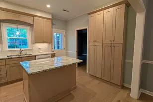 16 Fountain Manor Dr, Greensboro, NC 27405 - Photo 10