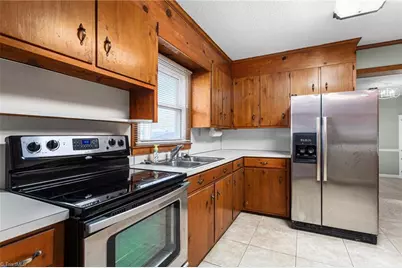 509 Duke Street, Thomasville, NC 27360 - Photo 12