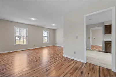 3805 Broadacres Drive, Greensboro, NC 27407 - Photo 10