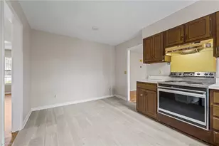 3805 Broadacres Dr, Greensboro, NC 27407 - Photo 14