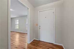 3805 Broadacres Dr, Greensboro, NC 27407 - Photo 4