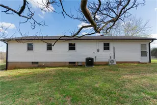 1065 Dallas King Rd, Westfield, NC 27053 - Photo 38