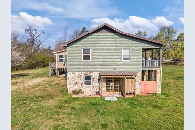 487 King Road, Seagrove, NC 27341 - Photo 4