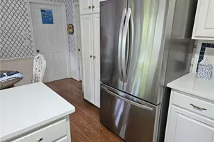 2717 Asbury Terrace, Greensboro, NC 27408 - Photo 10