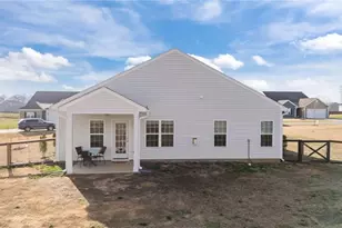 344 Altavista Dr, Clemmons, NC 27012 - Photo 2