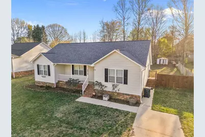 3016 Karlingdale Drive, Greensboro, NC 27455 - Photo 36