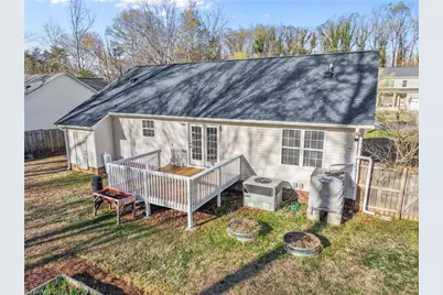 3016 Karlingdale Drive, Greensboro, NC 27455 - Photo 40