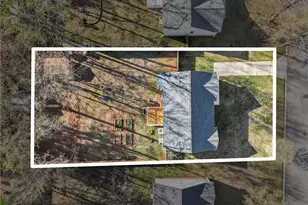 3016 Karlingdale Dr, Greensboro, NC 27455 - Photo 2