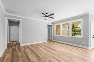 105 Hickory St, Yadkinville, NC 27055 - Photo 4