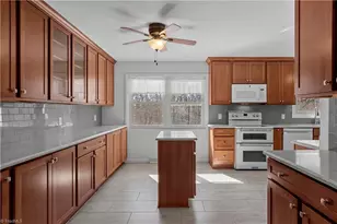 3291 Burton Rd, Thomasville, NC 27360 - Photo 16