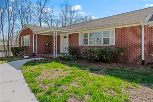 3291 Burton Rd, Thomasville, NC 27360 - Photo 4