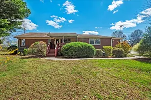 1735 Prince Edward Dr, Elon, NC 27244 - Photo 8