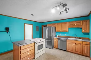 1735 Prince Edward Dr, Elon, NC 27244 - Photo 4